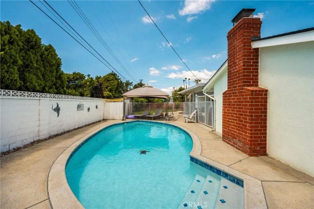 2608 W Palais, Anaheim, CA 92804