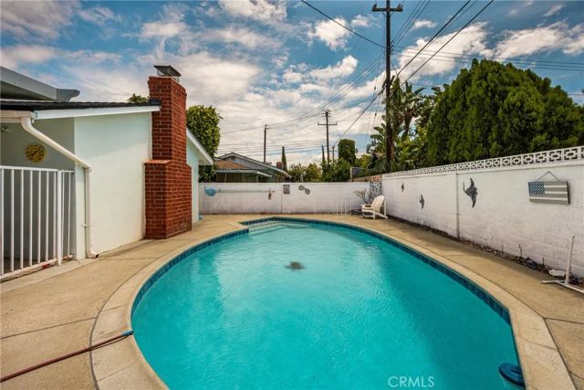 2608 W Palais, Anaheim, CA 92804