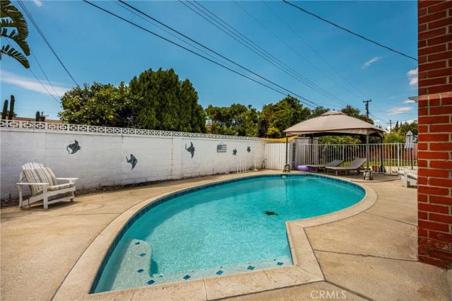 2608 W Palais, Anaheim, CA 92804