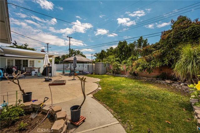 2608 W Palais, Anaheim, CA 92804