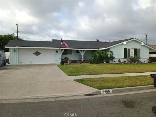 2608 W Palais, Anaheim, CA 92804