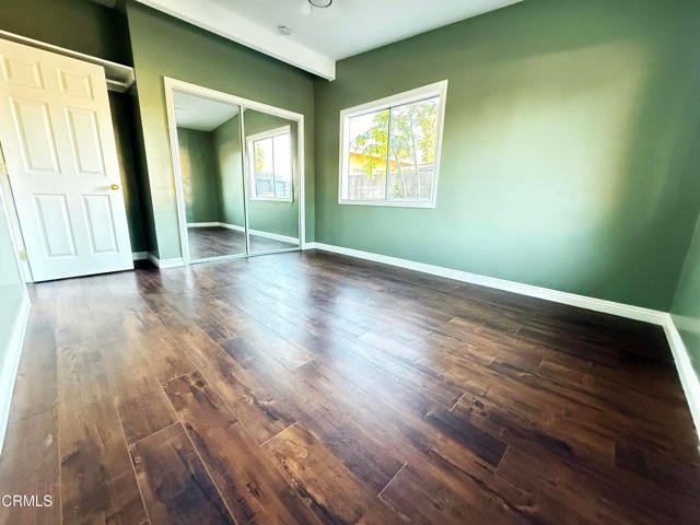 18540 Arminta Street, Reseda (los Angeles), CA 91335