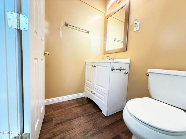 18540 Arminta Street, Reseda (los Angeles), CA 91335