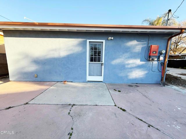 18540 Arminta Street, Reseda (los Angeles), CA 91335