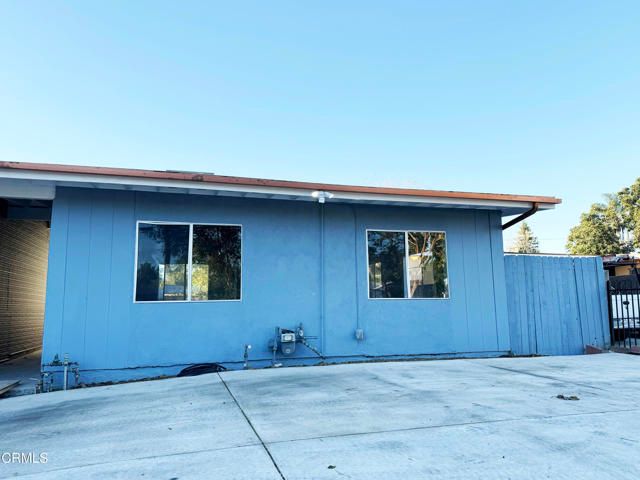 18540 Arminta Street, Reseda (los Angeles), CA 91335