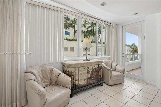 5005 Collins Avenue 424, Miami Beach, FL 33140