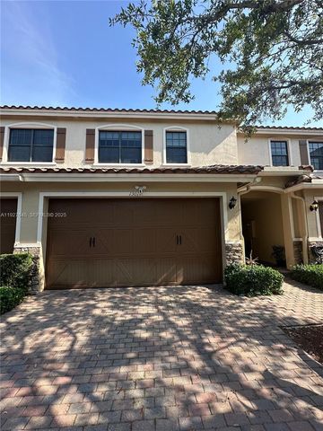 13017 S Riverwalk Cir S, Plantation, FL 33325