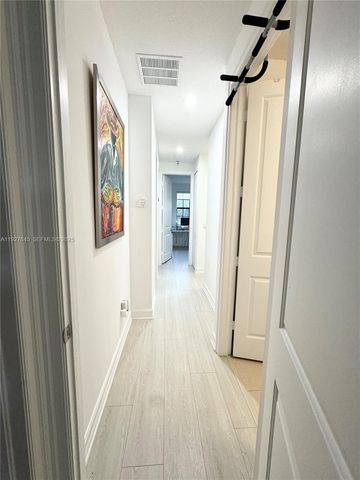 13017 S Riverwalk Cir S, Plantation, FL 33325