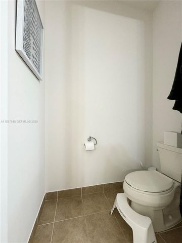 13017 S Riverwalk Cir S, Plantation, FL 33325