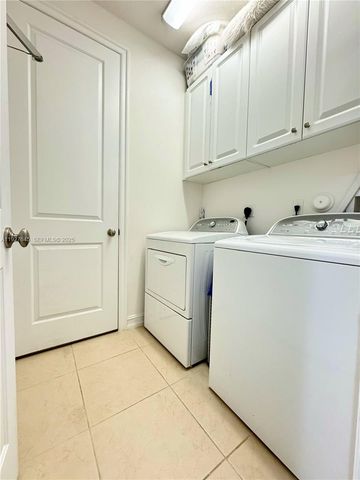 13017 S Riverwalk Cir S, Plantation, FL 33325