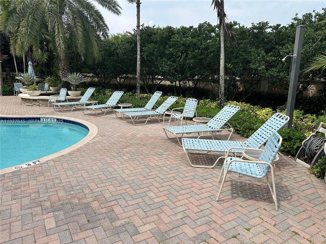 13017 S Riverwalk Cir S, Plantation, FL 33325