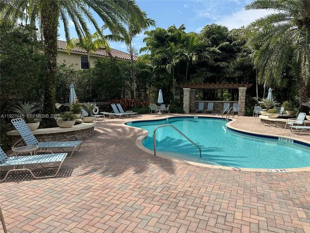13017 S Riverwalk Cir S, Plantation, FL 33325