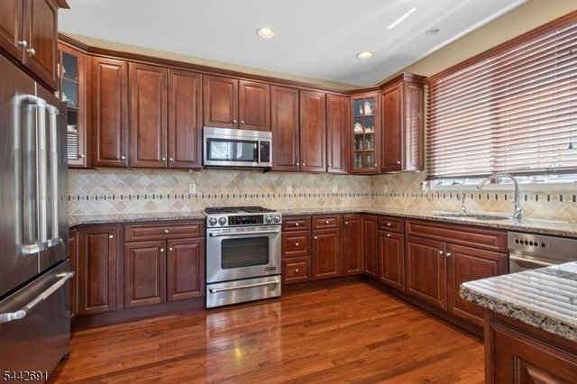 148 Briar Hill Dr, Scotch Plains Twp., NJ 07076