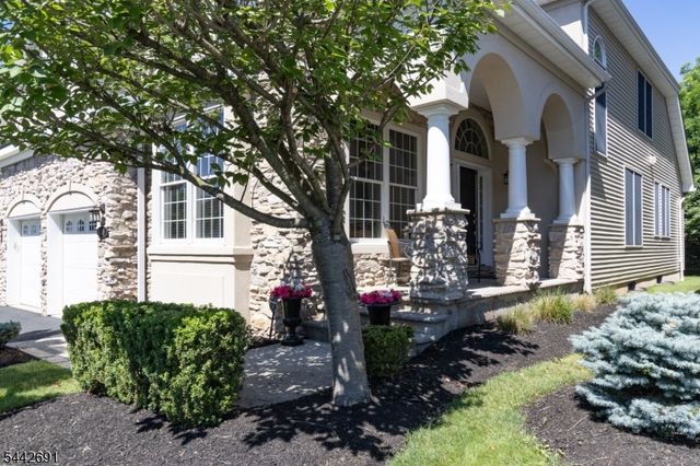 148 Briar Hill Dr, Scotch Plains Twp., NJ 07076