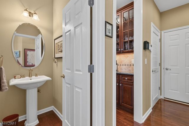 148 Briar Hill Dr, Scotch Plains Twp., NJ 07076