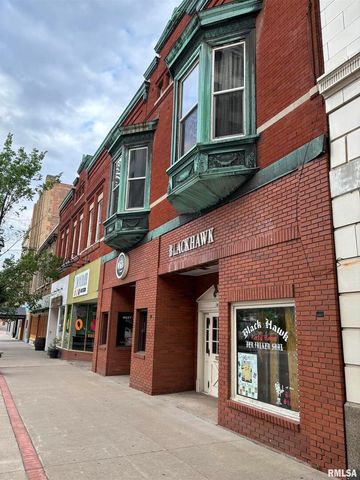 1423 5TH Avenue, Moline, IL 61265