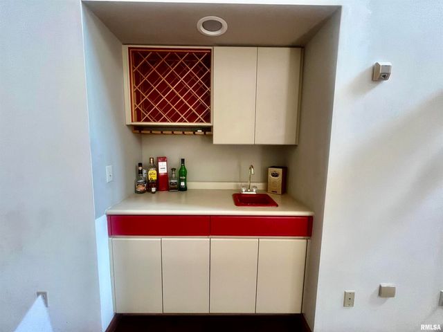 9 BRIAN Drive, Metropolis, IL 62960