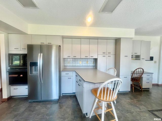 9 BRIAN Drive, Metropolis, IL 62960