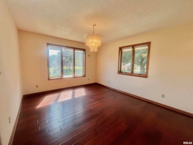 9 BRIAN Drive, Metropolis, IL 62960