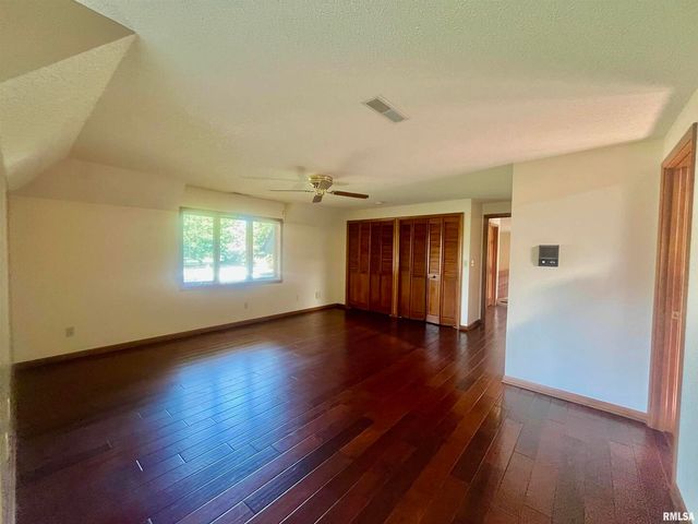 9 BRIAN Drive, Metropolis, IL 62960