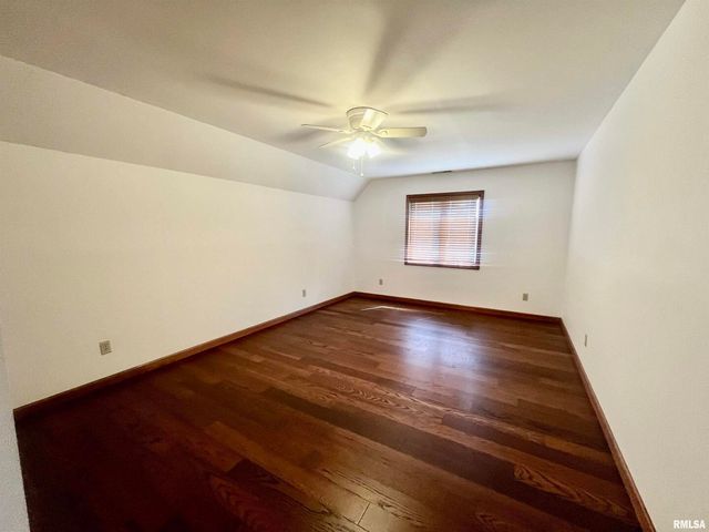 9 BRIAN Drive, Metropolis, IL 62960