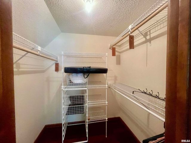 9 BRIAN Drive, Metropolis, IL 62960