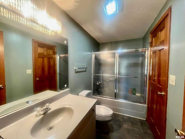 9 BRIAN Drive, Metropolis, IL 62960