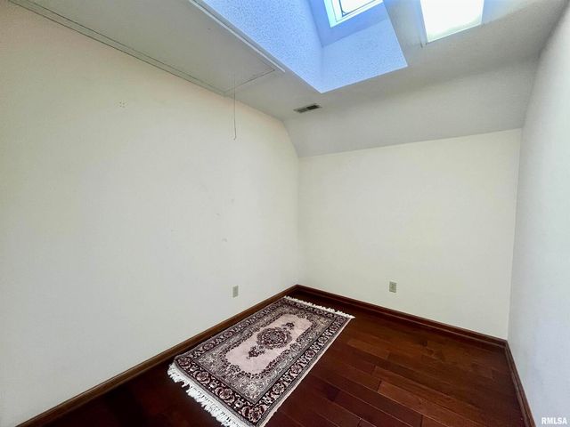 9 BRIAN Drive, Metropolis, IL 62960