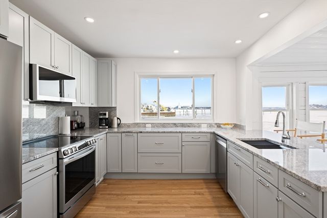 1 Shore Ave, Salem, MA 01970