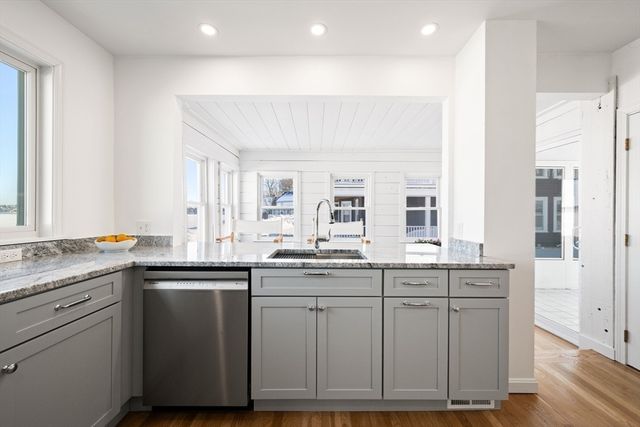 1 Shore Ave, Salem, MA 01970