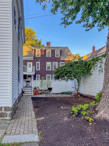 1 Shore Ave, Salem, MA 01970