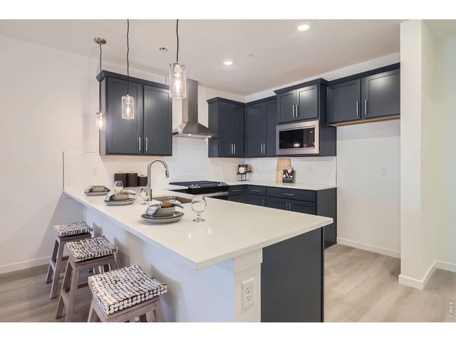 2844 Bear Springs Cir, Longmont, CO 80503