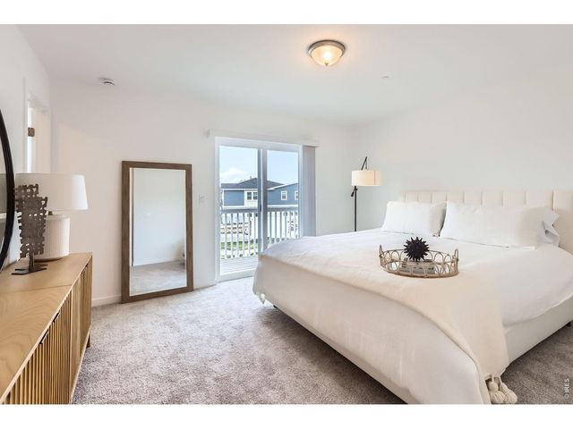 2844 Bear Springs Cir, Longmont, CO 80503