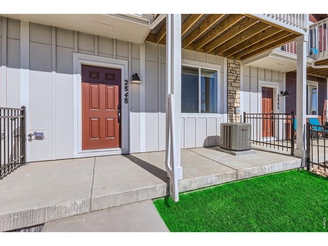 2844 Bear Springs Cir, Longmont, CO 80503