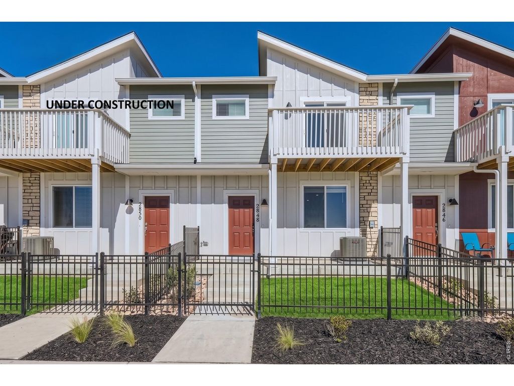 2844 Bear Springs Cir, Longmont, CO 80503