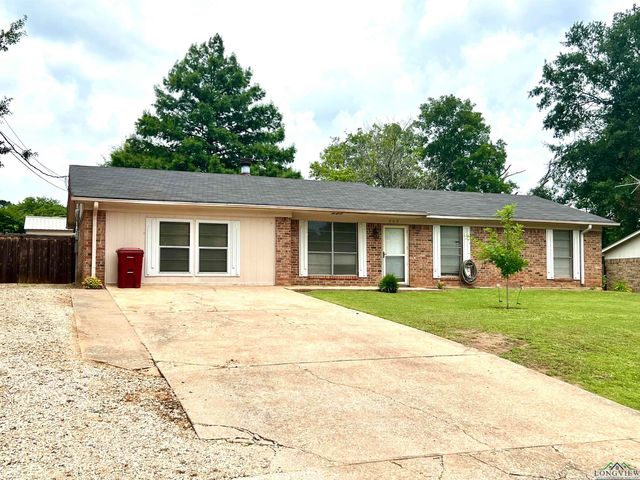 305 Dalee Dr, Hallsville, TX 75650
