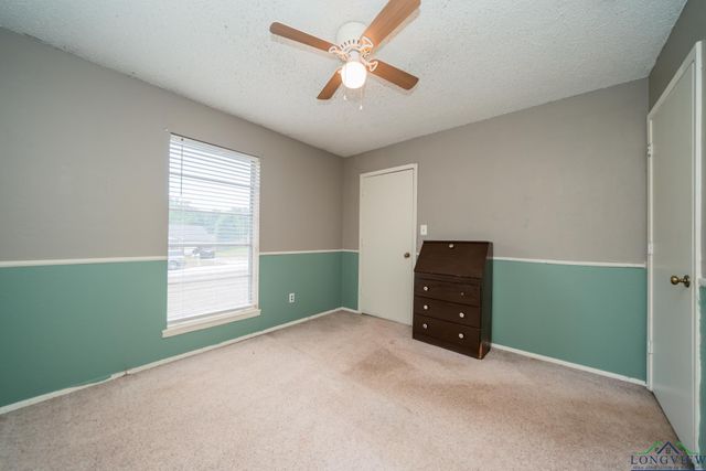 305 Dalee Dr, Hallsville, TX 75650