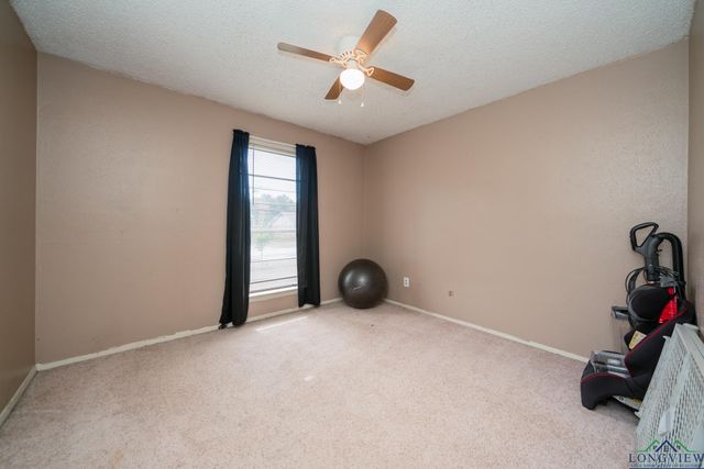 305 Dalee Dr, Hallsville, TX 75650