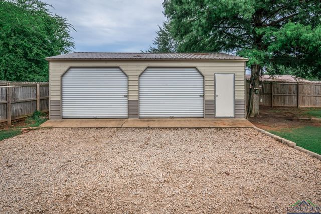 305 Dalee Dr, Hallsville, TX 75650