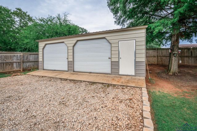 305 Dalee Dr, Hallsville, TX 75650