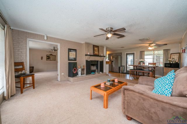 305 Dalee Dr, Hallsville, TX 75650