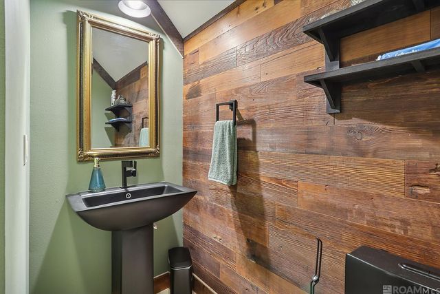 9931 Powell Ln, Denham Springs, LA 70726