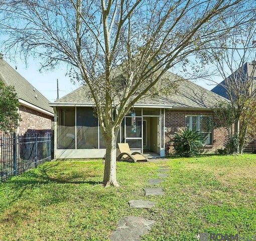 9931 Powell Ln, Denham Springs, LA 70726