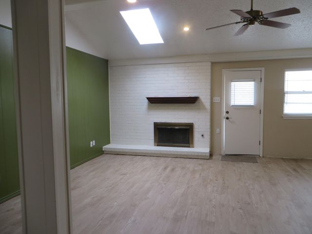 5703 38th Street, Lubbock, TX 79407
