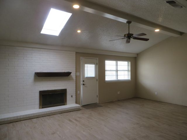5703 38th Street, Lubbock, TX 79407