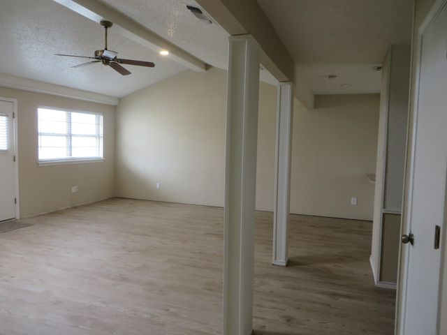5703 38th Street, Lubbock, TX 79407