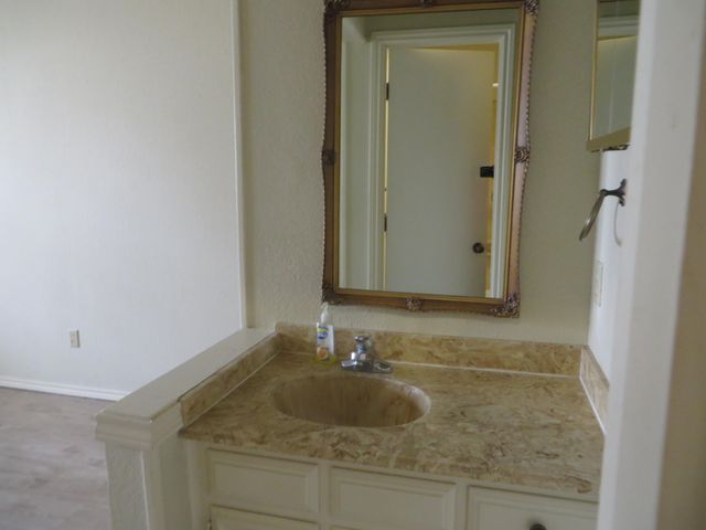 5703 38th Street, Lubbock, TX 79407
