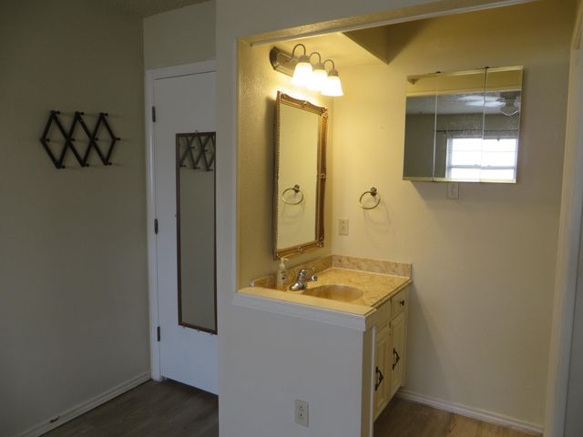 5703 38th Street, Lubbock, TX 79407
