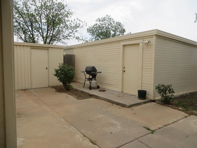 5703 38th Street, Lubbock, TX 79407
