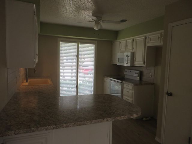 5703 38th Street, Lubbock, TX 79407